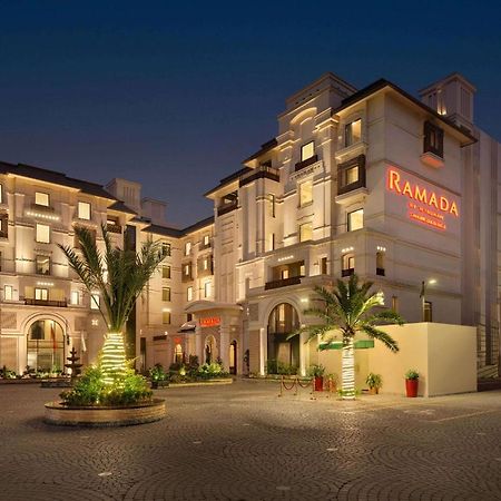 Hotel Ramada By Wyndham Lahore Gulberg II Exterior foto